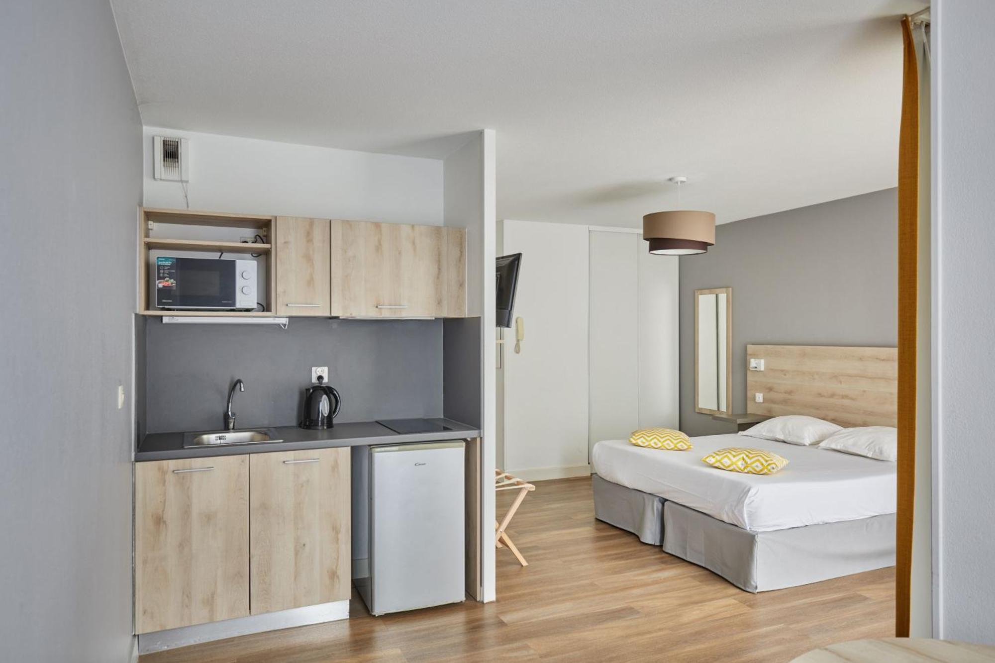 Appart Hotel Odalys City Aix En Provence Le Clos De La Chartreuse Aix-en-Provence Eksteriør billede