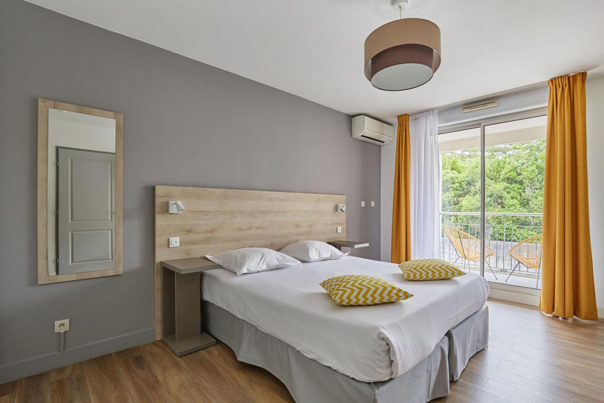 Appart Hotel Odalys City Aix En Provence Le Clos De La Chartreuse Aix-en-Provence Eksteriør billede
